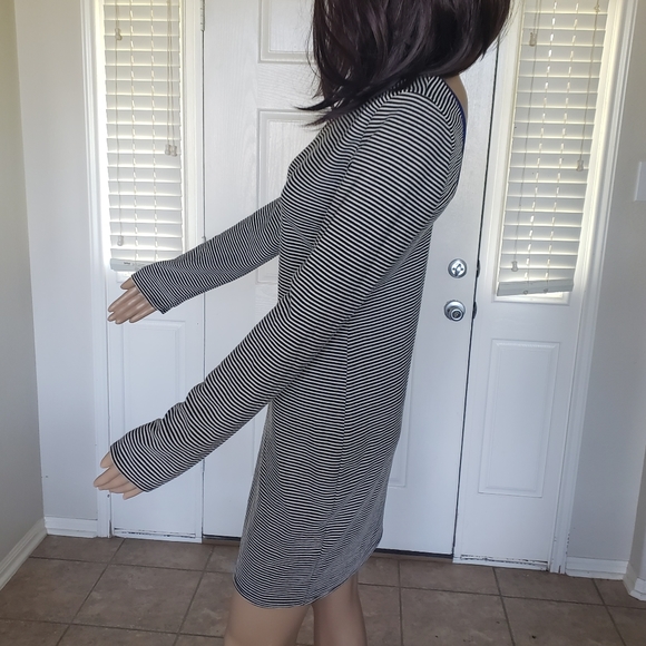 Everly L shift dress striped low scoop back slip on blue piping - Picture 4 of 8